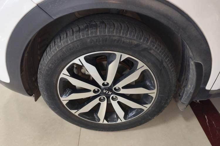 Used Kia KX5 2016 1.6T Automatic Two-Wheel Drive Premium Exterior 4
