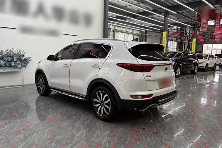 Used Kia KX5 2016 1.6T Automatic Two-Wheel Drive DLX Exterior 5