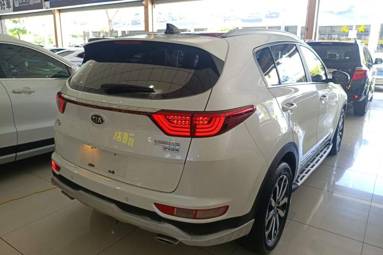 Used Kia KX5 2016 1.6T Automatic Two-Wheel Drive DLX Exterior 5