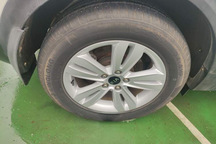 Used Kia KX5 2016 2.0L Automatic 2WD GLS Exterior 5
