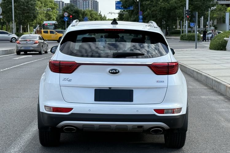 Used Kia KX5 2016 1.6T Automatic Two-Wheel Drive Premium Exterior 5