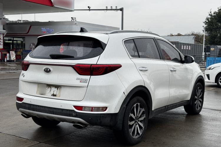 Used Kia KX5 2016 1.6T Automatic Two-Wheel Drive DLX Exterior 5