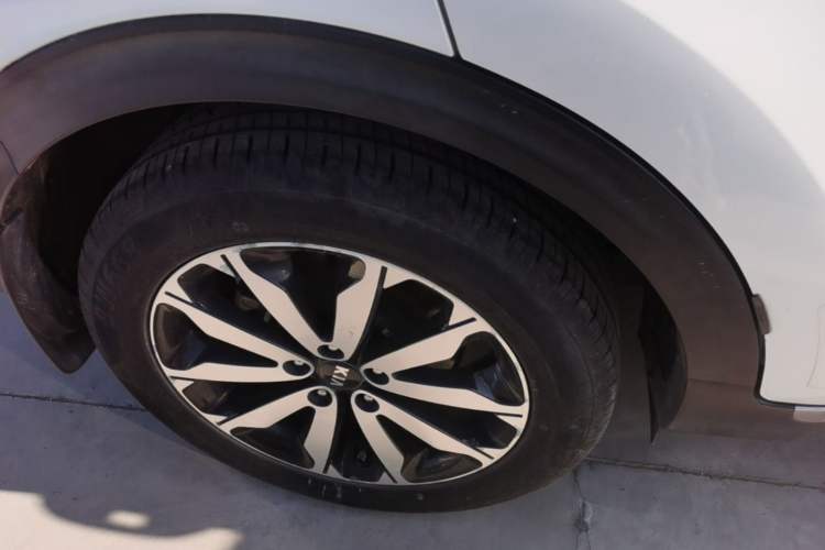 Used Kia KX5 2016 1.6T Automatic Two-Wheel Drive Premium Exterior 5