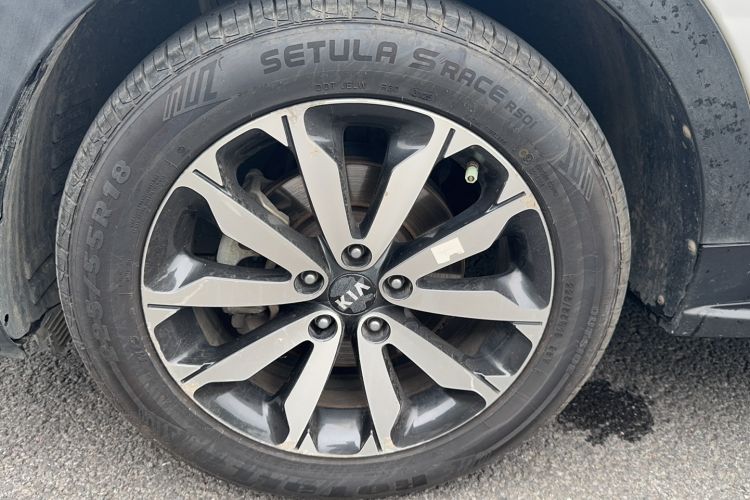 Used Kia KX5 2016 2.0L Automatic 2WD Premium Exterior 6