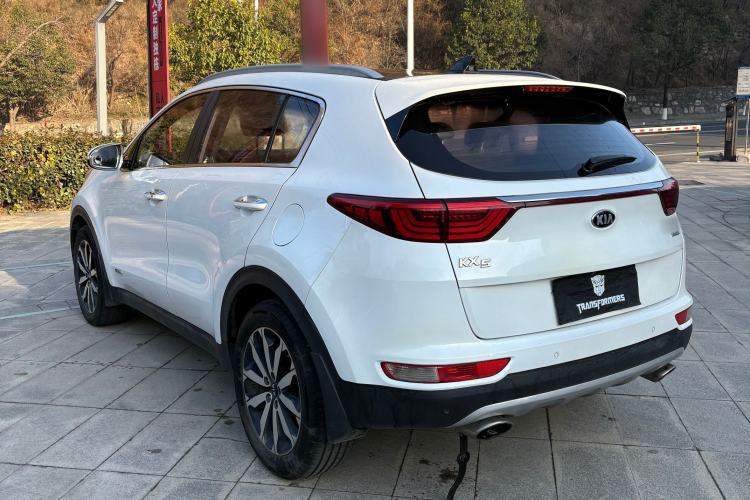 Used Kia KX5 2016 1.6T Automatic Two-Wheel Drive DLX Exterior 7