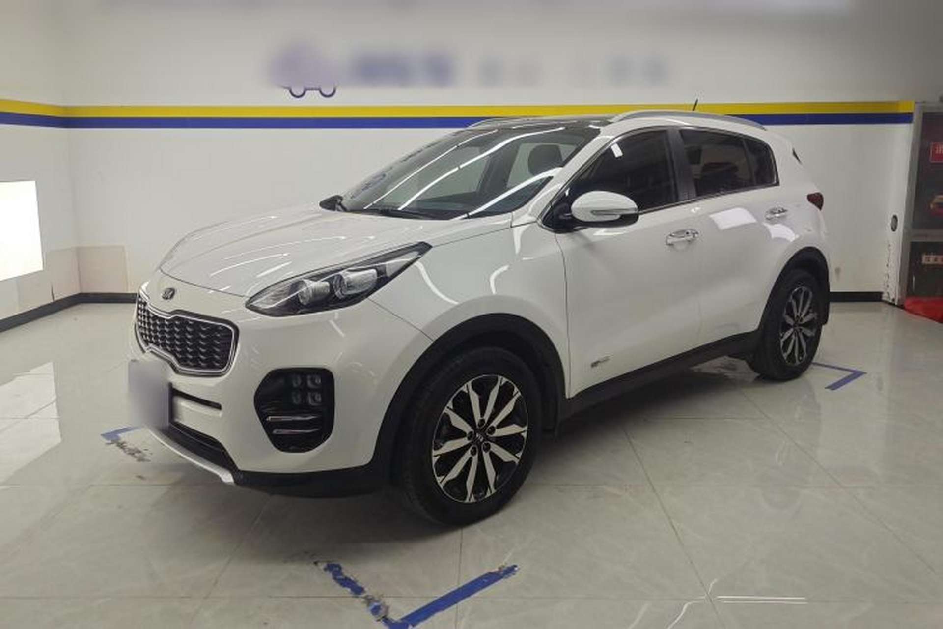 Used Kia KX5 2016 2.0L Automatic 2WD GLS Front Left 45 Deg