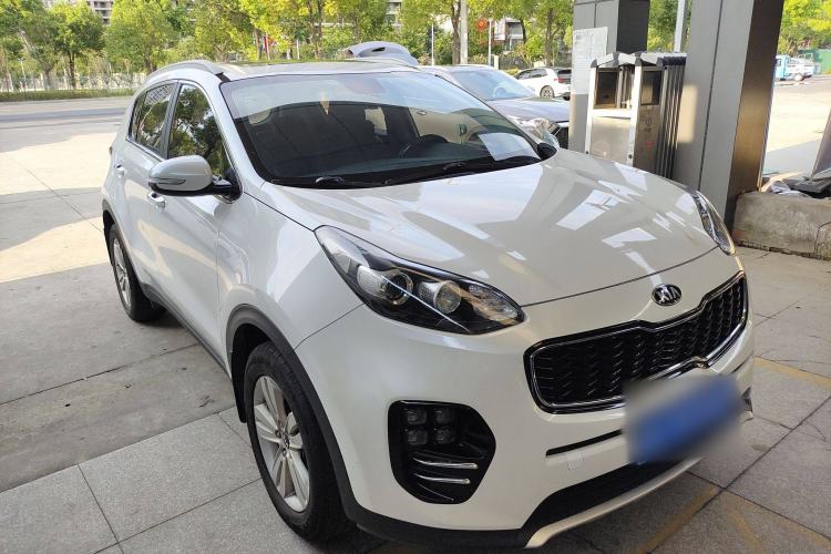 Used Kia KX5 2016 2.0L Automatic 2WD GL Front Right 45 Deg