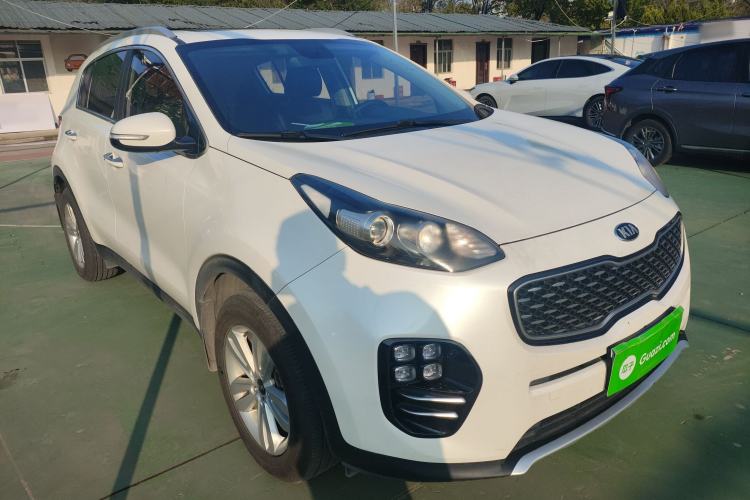 Used Kia KX5 2016 1.6T Automatic Two-Wheel Drive DLX Front Right 45 Deg
