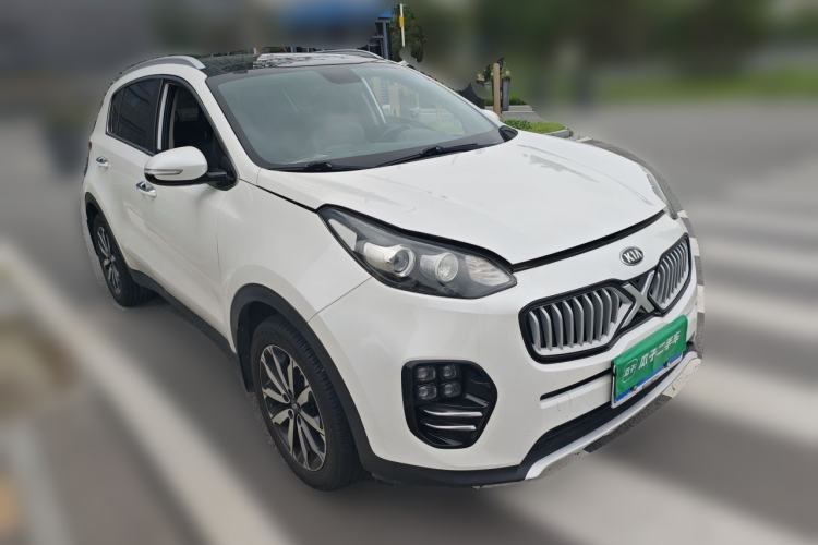 Used Kia KX5 2016 1.6T Automatic Two-Wheel Drive DLX Front Right 45 Deg