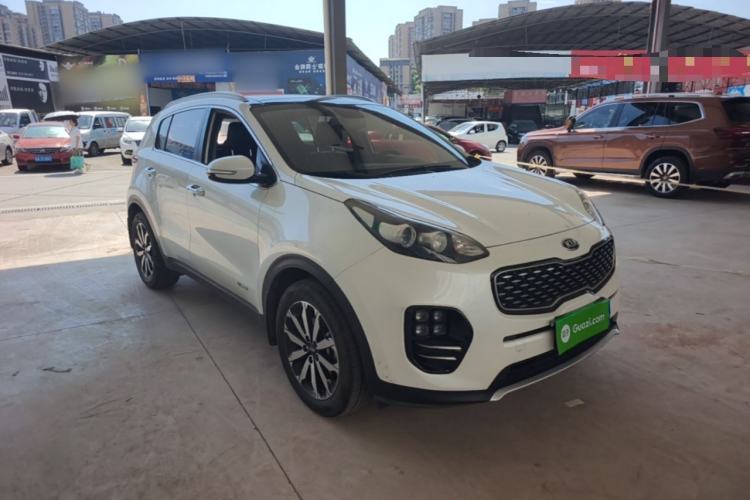 Used Kia KX5 2016 1.6T Automatic Two-Wheel Drive DLX Front Right 45 Deg