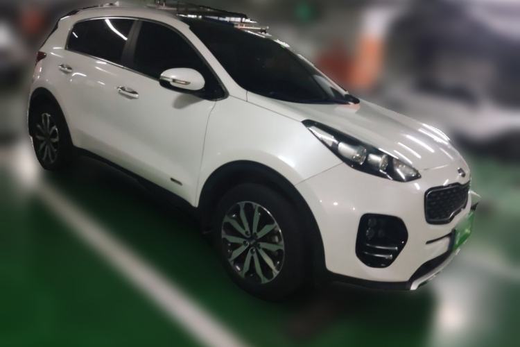 Used Kia KX5 2016 1.6T Automatic Two-Wheel Drive DLX Front Right 45 Deg