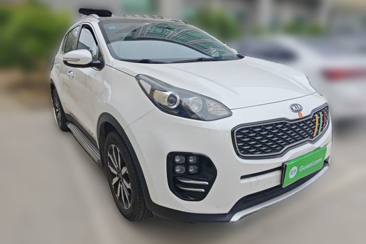 Used Kia KX5 2016 1.6T Automatic Two-Wheel Drive DLX Front Right 45 Deg