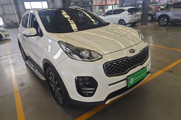 Used Kia KX5 2016 1.6T Automatic Two-Wheel Drive DLX Front Right 45 Deg