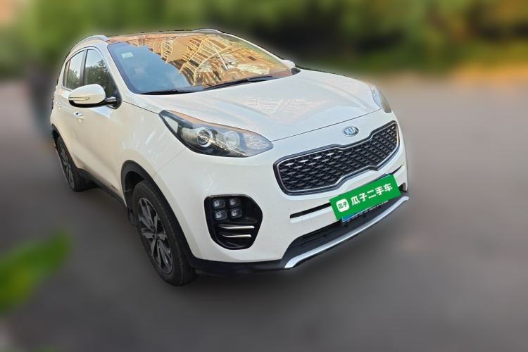 Used Kia KX5 2016 1.6T Automatic Two-Wheel Drive DLX Front Right 45 Deg