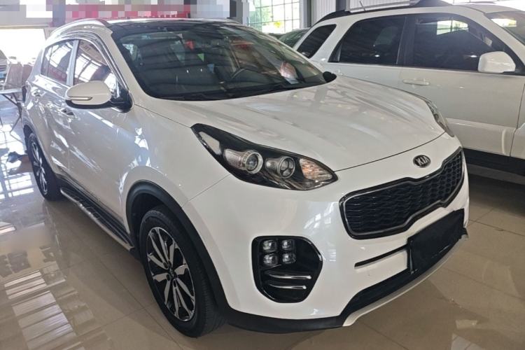 Used Kia KX5 2016 2.0L Automatic 2WD Premium Front Right 45 Deg