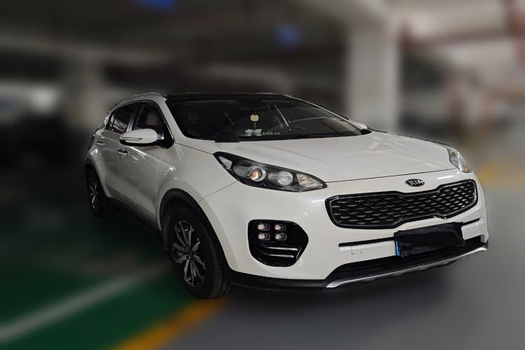 Used Kia KX5 2016 1.6T Automatic Two-Wheel Drive DLX Front Right 45 Deg