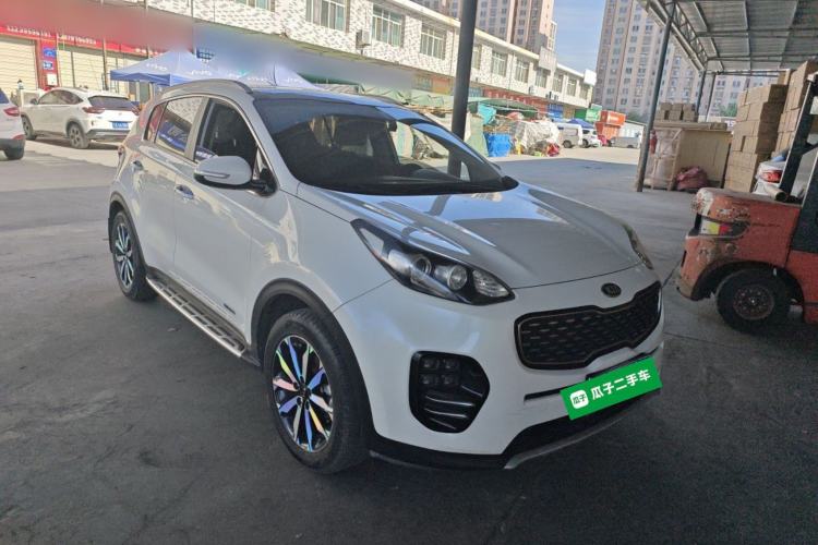 Used Kia KX5 2016 1.6T Automatic Two-Wheel Drive DLX Front Right 45 Deg