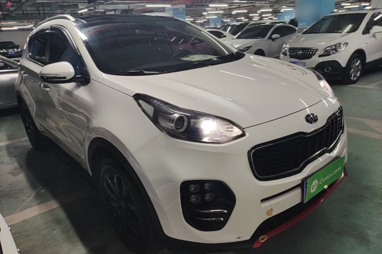 Used Kia KX5 2016 2.0L Automatic 2WD Premium Front Right 45 Deg