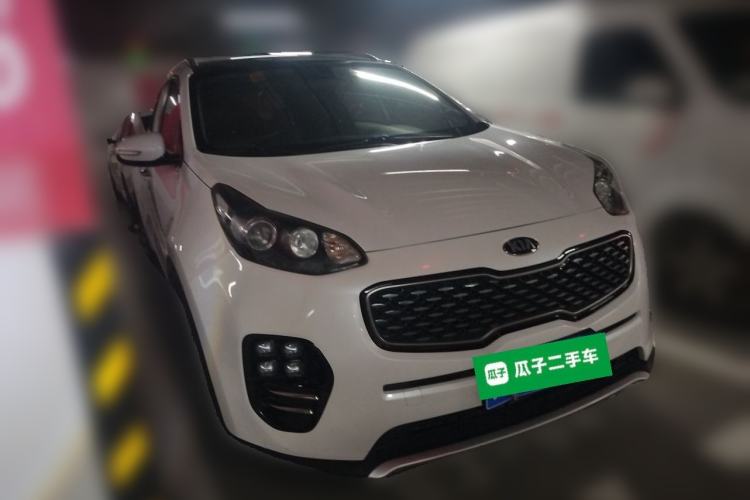 Used Kia KX5 2016 1.6T Automatic Two-Wheel Drive DLX Front Right 45 Deg