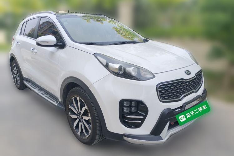 Used Kia KX5 2016 1.6T Automatic Two-Wheel Drive DLX Front Right 45 Deg