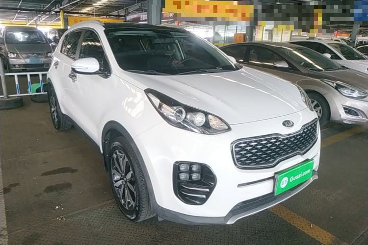Used Kia KX5 2016 1.6T Automatic Two-Wheel Drive DLX Front Right 45 Deg