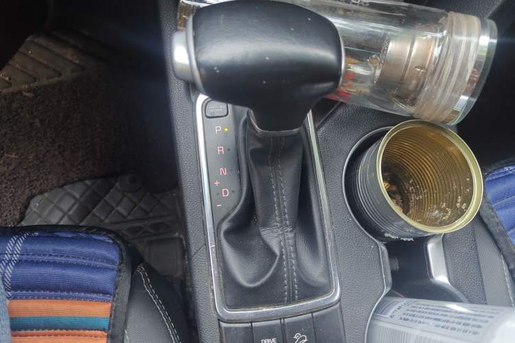 Used Kia KX5 2016 2.0L Automatic 2WD GLS Gear Lever