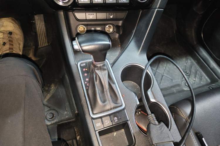 Used Kia KX5 2016 2.0L Automatic 2WD GLS Gear Lever