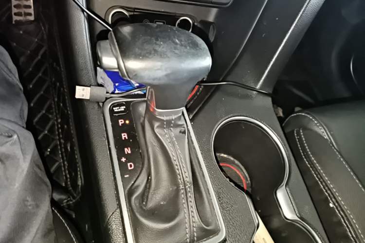 Used Kia KX5 2016 1.6T Automatic Two-Wheel Drive Premium Gear Lever