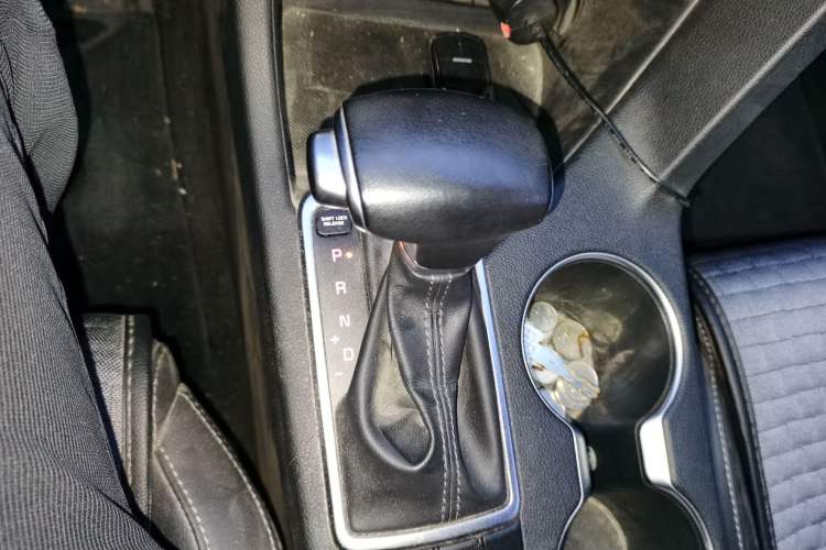 Used Kia KX5 2016 2.0L Automatic 2WD GLS Gear Lever