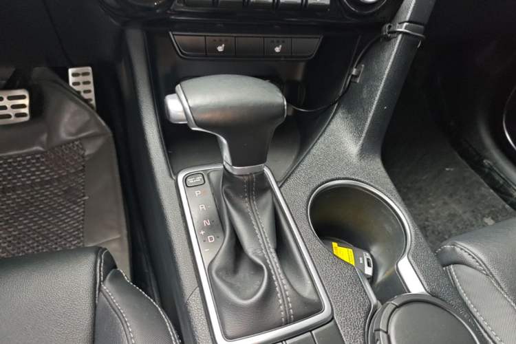 Used Kia KX5 2016 1.6T Automatic Two-Wheel Drive DLX Gear Lever