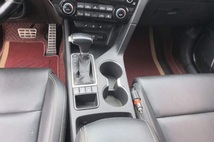 Used Kia KX5 2016 1.6T Automatic Two-Wheel Drive Premium Gear Lever