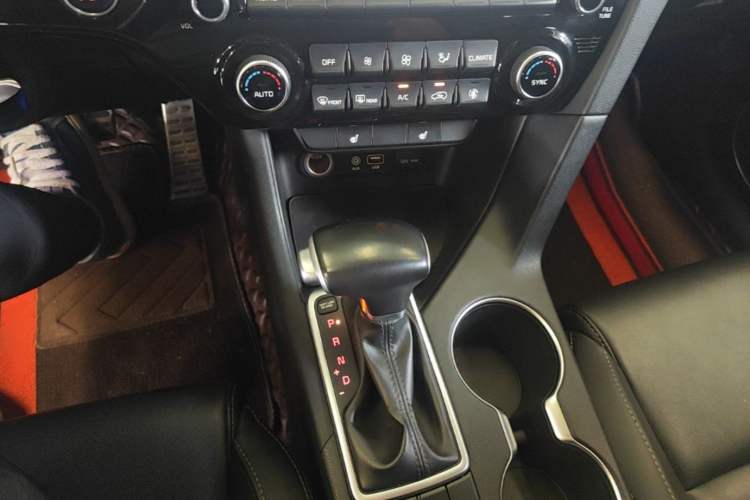 Used Kia KX5 2016 1.6T Automatic Two-Wheel Drive DLX Gear Lever