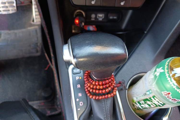 Used Kia KX5 2016 1.6T Automatic Two-Wheel Drive Premium Gear Lever