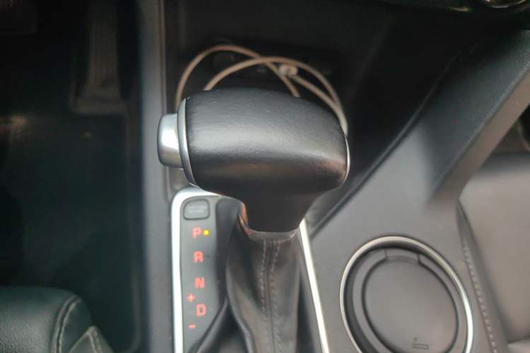 Used Kia KX5 2016 2.0L Automatic 2WD GLS Gear Lever