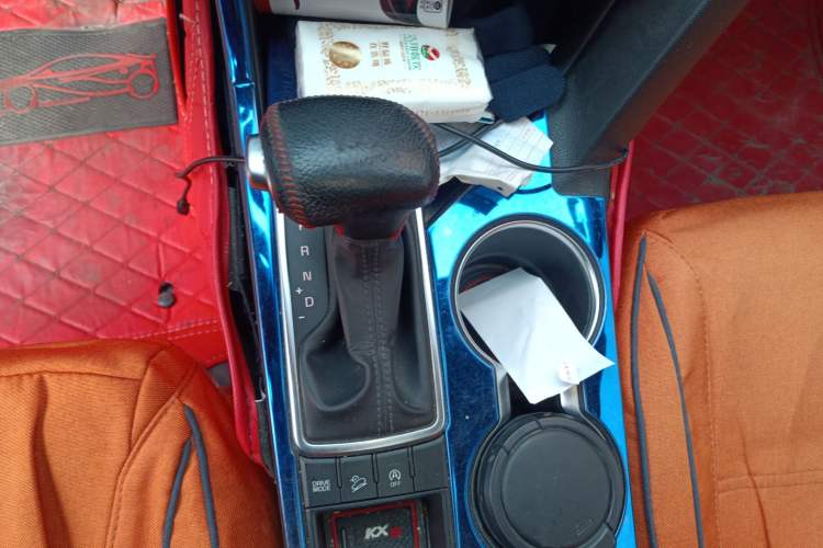 Used Kia KX5 2016 1.6T Automatic Two-Wheel Drive DLX Gear Lever