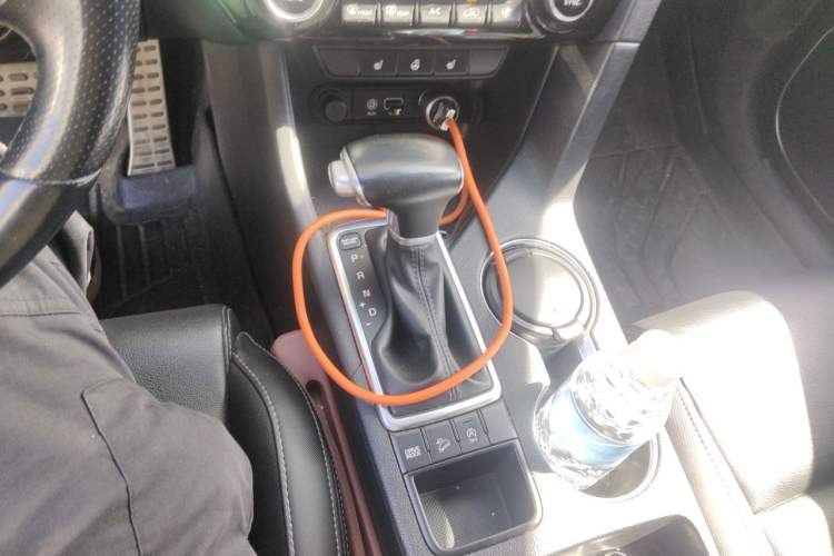 Used Kia KX5 2016 1.6T Automatic Two-Wheel Drive Premium Gear Lever
