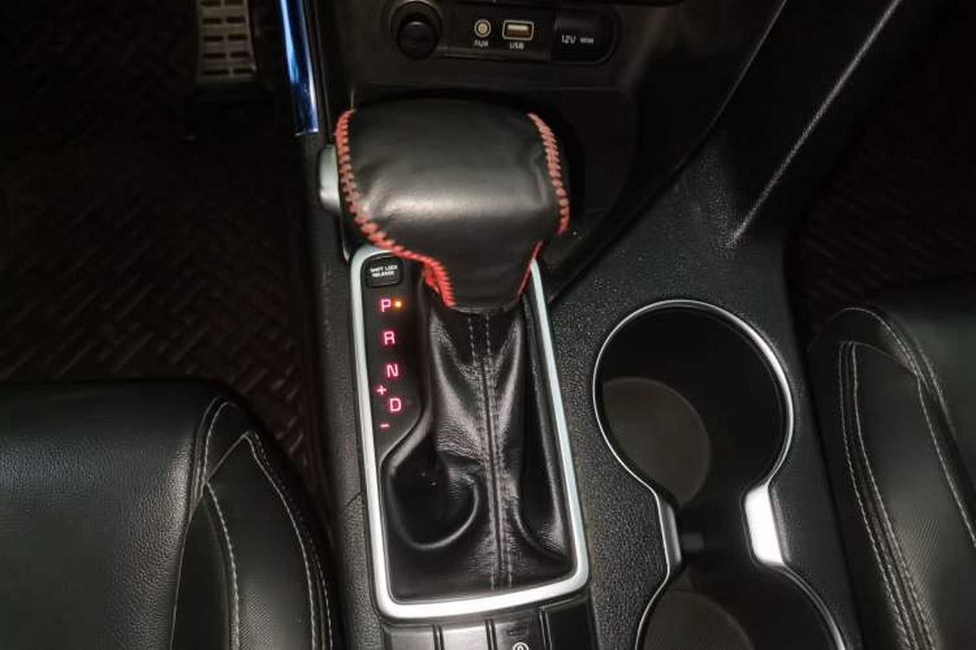 Used Kia KX5 2016 1.6T Automatic Two-Wheel Drive DLX Gear Lever