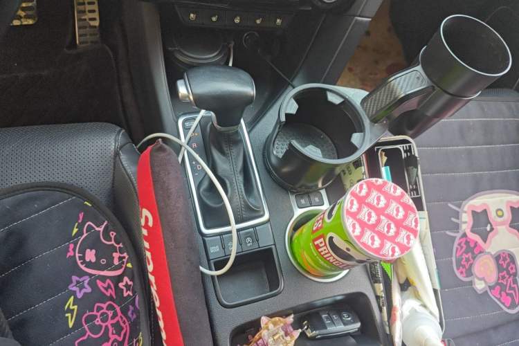Used Kia KX5 2016 1.6T Automatic Two-Wheel Drive Premium Gear Lever