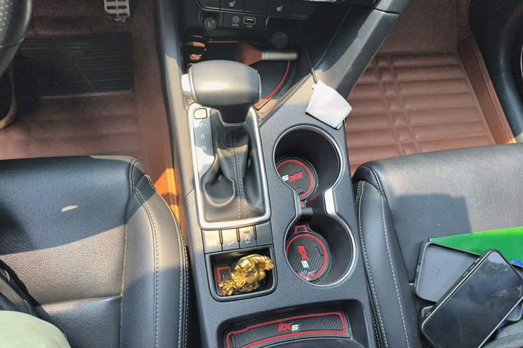 Used Kia KX5 2016 1.6T Automatic Two-Wheel Drive DLX Gear Lever
