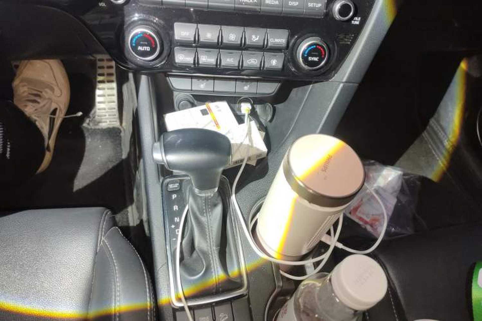 Used Kia KX5 2016 1.6T Automatic Two-Wheel Drive Premium Gear Lever