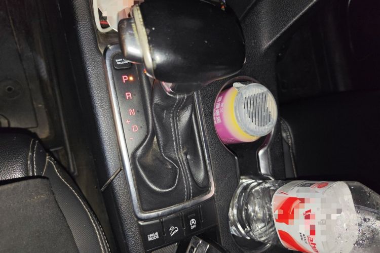Used Kia KX5 2016 1.6T Automatic Two-Wheel Drive DLX Gear Lever