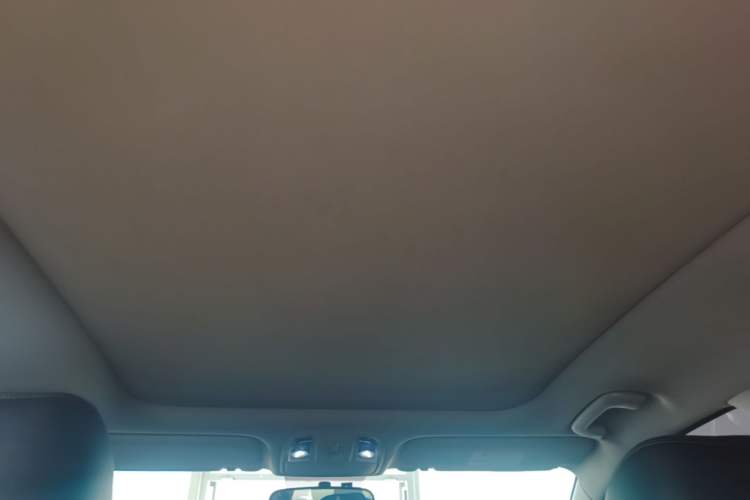 Used Kia KX5 2016 1.6T Automatic Two-Wheel Drive DLX Headliner