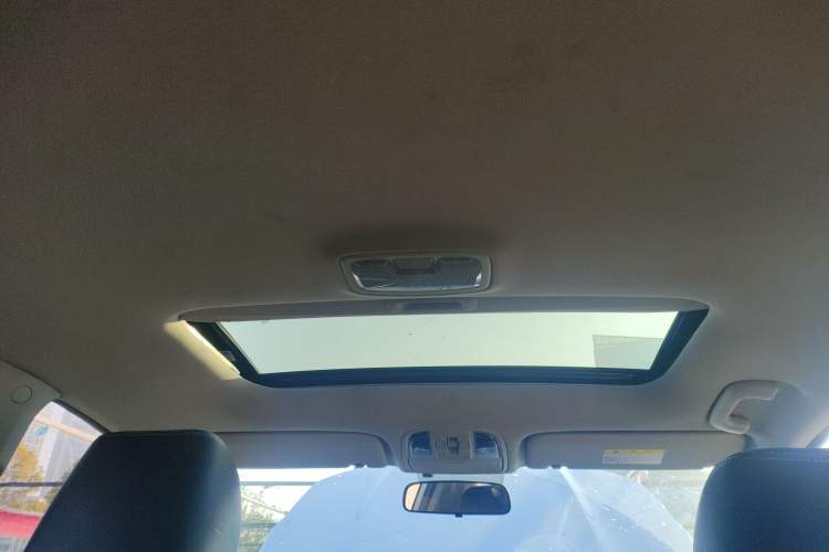 Used Kia KX5 2016 1.6T Automatic Two-Wheel Drive DLX Headliner