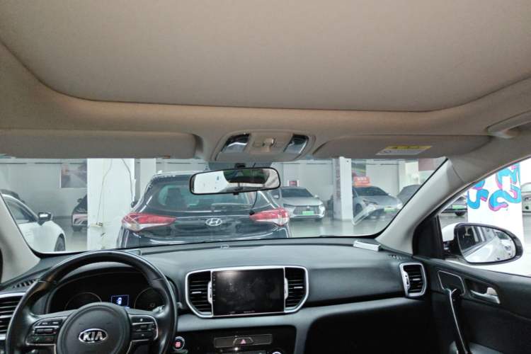 Used Kia KX5 2016 2.0L Automatic 2WD GLS Headliner