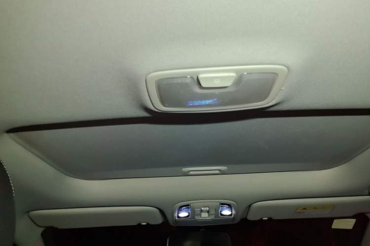 Used Kia KX5 2016 2.0L Automatic 2WD GLS Headliner