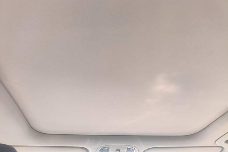 Used Kia KX5 2016 1.6T Automatic Two-Wheel Drive DLX Headliner