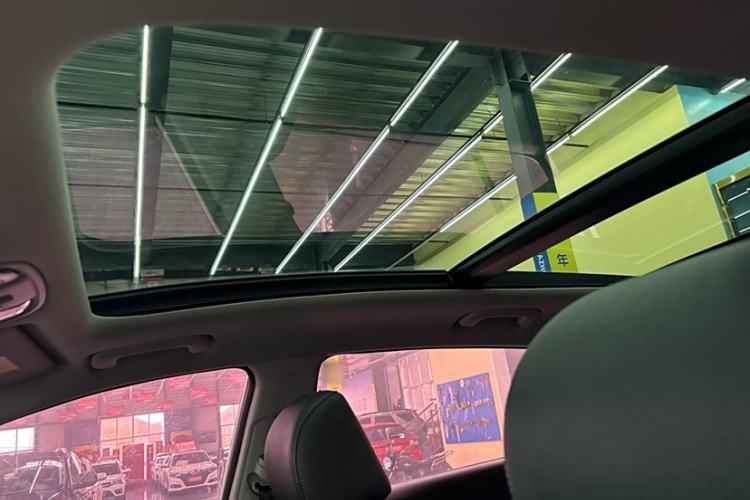 Used Kia KX5 2016 1.6T Automatic Two-Wheel Drive DLX Headliner