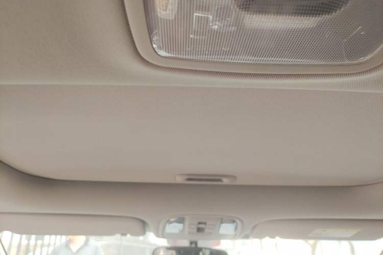 Used Kia KX5 2016 2.0L Automatic 2WD GLS Headliner