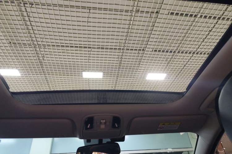 Used Kia KX5 2016 1.6T Automatic Two-Wheel Drive Premium Headliner