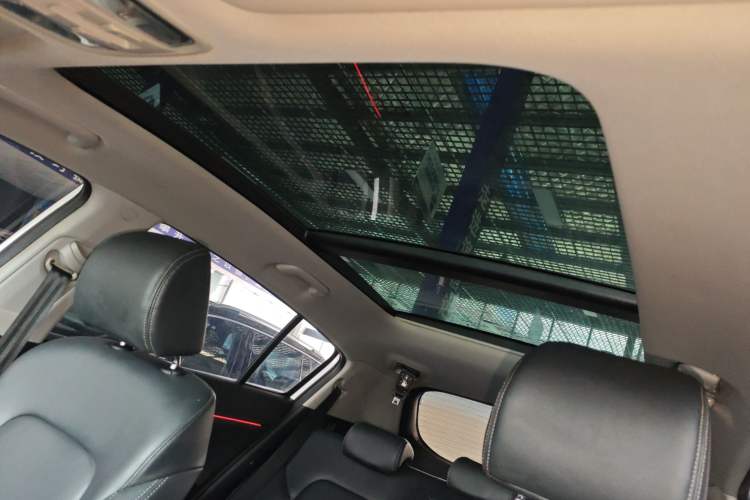 Used Kia KX5 2016 1.6T Automatic Two-Wheel Drive DLX Headliner